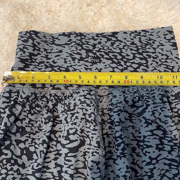 Athleta leopard joggers!! - Picture 10 of 13